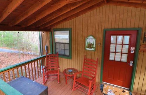Helen House | Mountain Cabin 2B Jacuzzi #10