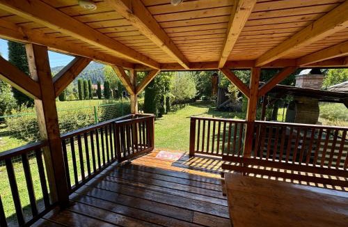 Lunca Bradului House | Mountain Cabin Retreat - Terrace, BBQ, Hot Tub
