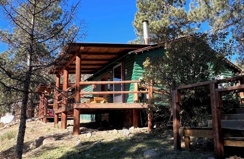 South Fork Cabin | Mountain cabin, river views and only 15 MINUTES to Wolf Creek Ski area! Sleeps 2.