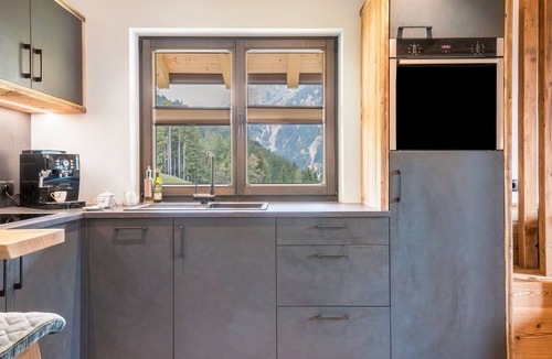 Racines Apartment | Mountain Chalet "Blosegghof Himmelblick" with Mountain View & New Whirlpool
