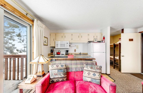 Boise Condo | Mountain Condo Ski Access & Sunset Deck