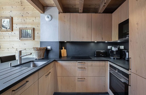 Le Bettaix Apartment | Mountain Duplex 4 Bedrooms, Near Ski and Fireplace