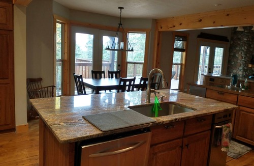 Angel Fire House | Mountain Elegance with Multiple Living Areas. Featured on HGTV’s House Hunter’s