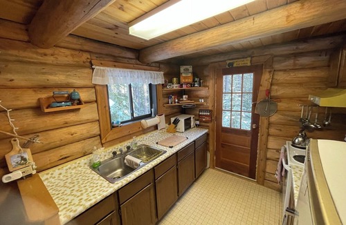 Mount Baldy Cabin | Mountain Escape at Mount Baldy BC