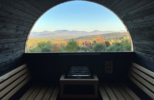 Franklin County House | Mountain Escape with Sauna and Breathtaking Views – 18 Mins to Sugarloaf