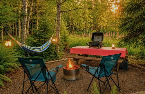 Sequim Cabin | Mountain Forest Cabin Near Olympic NP Wildlife Deck