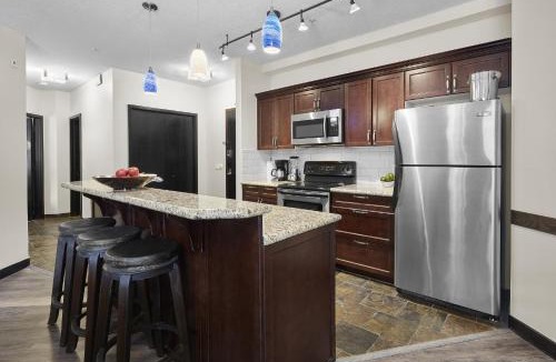 Teepee Town Apartment | Mountain Fun - With Open Pool And Hot Tub