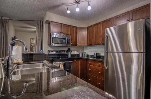 Invermere Apartment | Mountain getaway condo - 5 min walk to the beach!