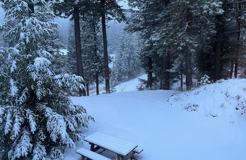 Wenatchee Apartment | Mountain hideaway, minutes from Mission Ridge Ski and Board Resort