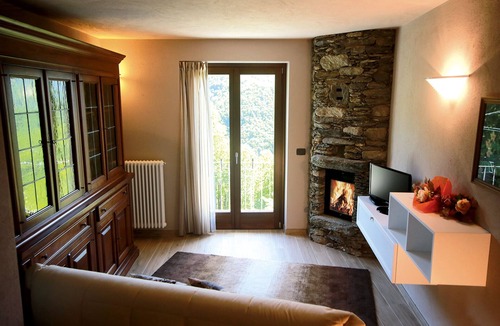 Roburent Ski Chalet | Mountain holidays - Mongioie chalets with panoramic views.