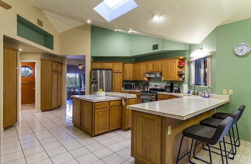 Tucson Estates House | Mountain Home Pool VIEWS Garage FUN Backyard Spacious Private Close to UofA