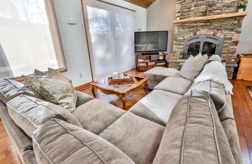 Maplecrest House | Mountain house w/stunning views & gourmet kitchen