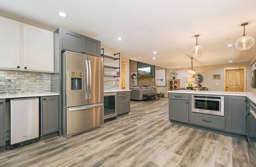 Oakland House | Mountain Laurel: Accessibility Features, Dock Slip, Lake Access, Dog Friendly