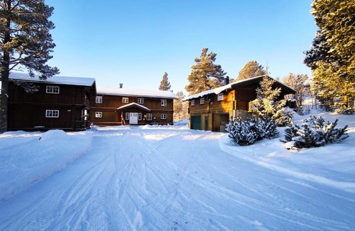 Ringebu Cabin | Mountain Lodge - Midtgardstunet