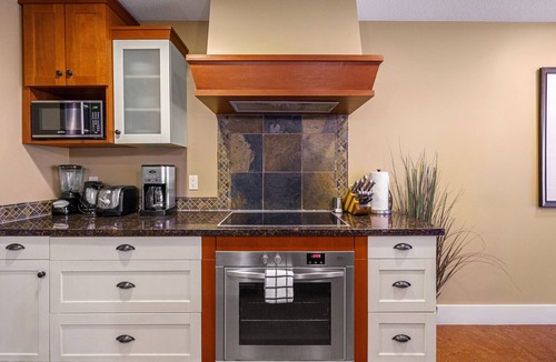 Canmore Condo | Mountain Luxury Resort