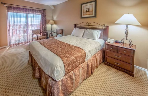 Genoa Hotel | Mountain Luxury Stay | Hot Springs, Spa & Premier Comfort Near Sierra Nevada