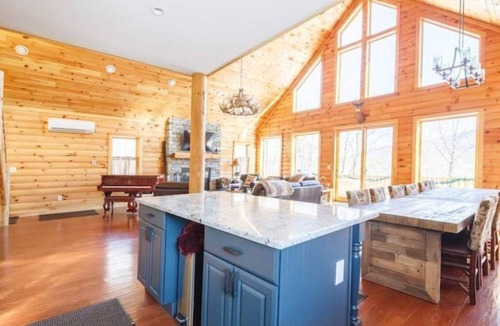Jewett House | Mountain Magic awaits you!