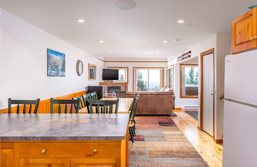 Snow Pine Estates Villa | Mountain Magic: Hot Tub, Games & Ski in/ski out