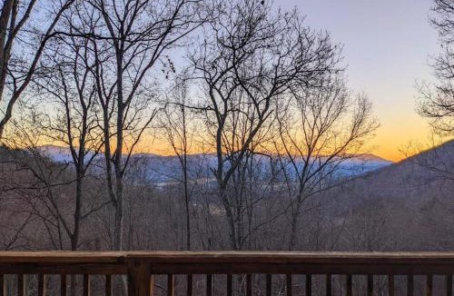 Canton House | Mountain Majesty
