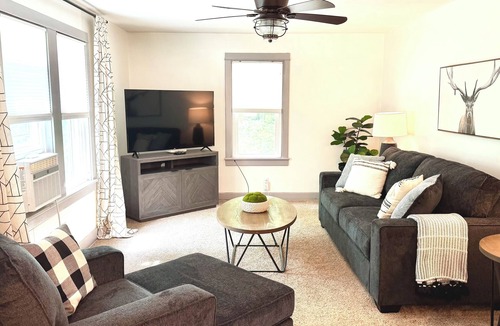 Coudersport Cabin | Mountain Modern Cabin. Central location for stargazing, hiking, and more!