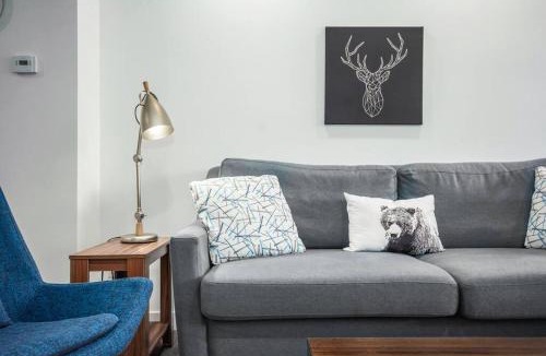 Canmore Apartment | Mountain Modern Hideaway