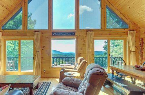 Indian Rock Springs Cabin | Mountain Oasis: Murphy Cabin w/ Deck & Fire Pit!
