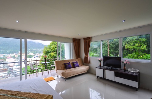 Patong Apartment | Mountain/Poolview Balcony 45M2