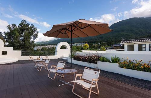 Dali Town Hotel | Mountain Resort Hotel