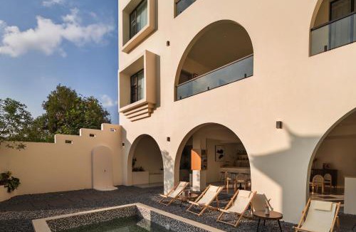 Dali Town Hotel | Mountain Resort Hotel