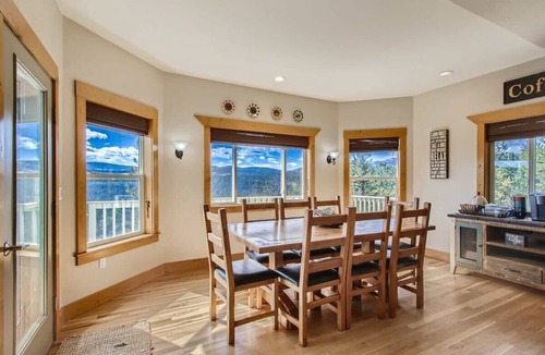Black Hawk House | Mountain Retreat/Deck, Views/Sleeps 10