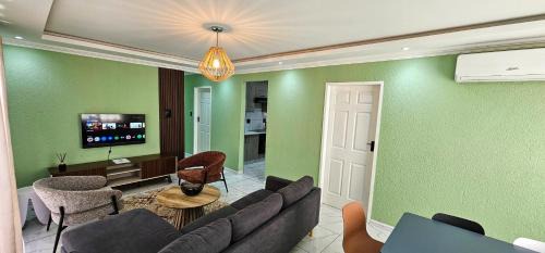 Rustenburg House | Mountain-Ridge Lux Stay