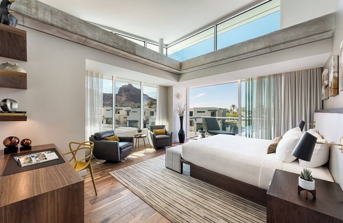Paradise Valley Hotel | Mountain Shadows Resort Scottsdale