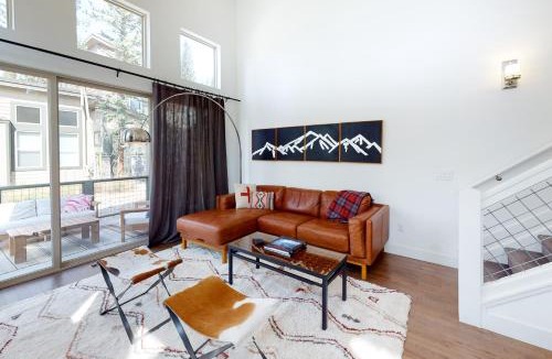 Rendezvous House | Mountain Sky Cottage