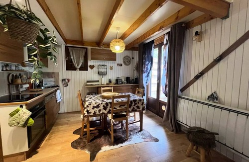 Barcelonnette Ski Chalet | Mountain-style chalet for 4, next to the Barcelonnette Golf Course