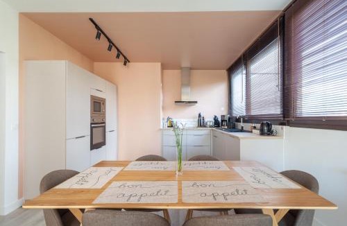 Seynod Apartment | Mountain Suite