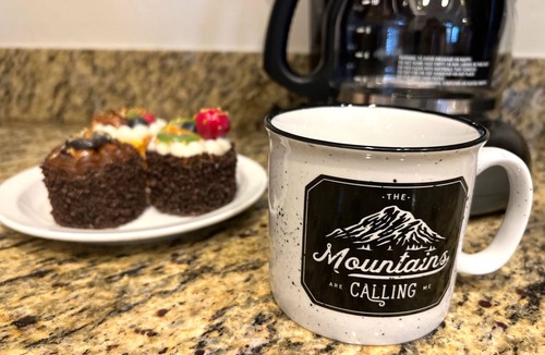 Breckenridge Ski Chalet | Mountain Thunder Townhome Ski-In Pools Hot Tubs Walk to Main St