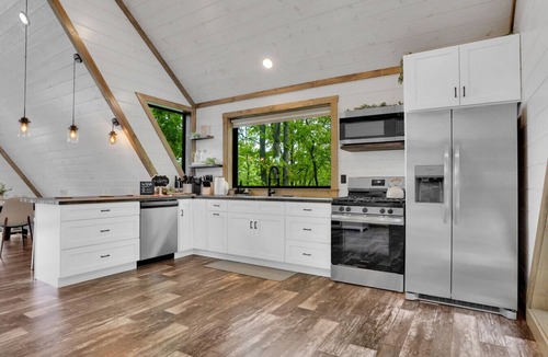 Loyalton Cabin | Mountain-Top A-Frame Retreat | Rooftop Hot Tub