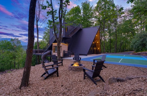 Loyalton Cabin | Mountain-Top A-Frame Retreat | Rooftop Hot Tub