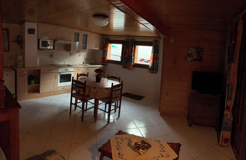 Bernex Apartment | Mountain vacations and skiing