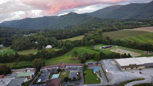 Dillard Hotel | Mountain Valley Inn