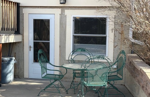 Berthoud House | Mountain View Acres Guest Suite