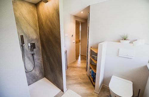 Praprotna Polica Apartment | Mountain View Apartment with Sauna