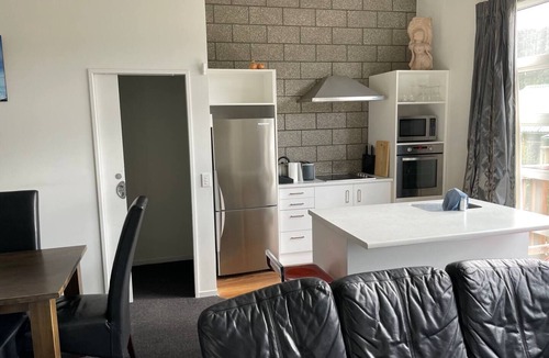 Ohakune Apartment | Mountain View Apartments - 27B&C/6 Bedrooms