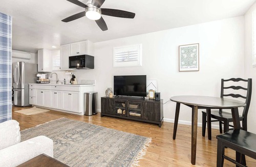 North Fork Apartment | Mountain View Apt by Manzanita Lake