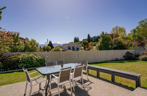 Wanaka Hostel | Mountain View Backpackers