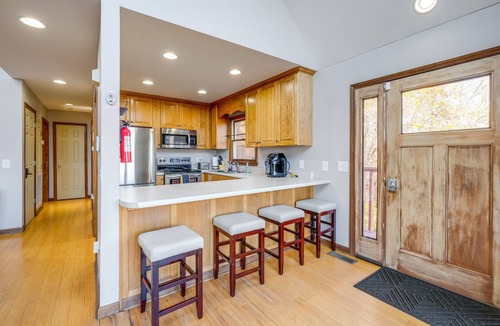 Callaway Cabin | Mountain-View Blue Ridge Cabin Getaway w/Fire Pit