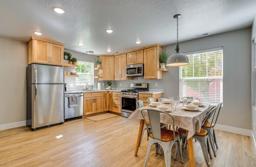 Cedar City Cottage | Mountain-view Cedar City Home w/Large Yard!