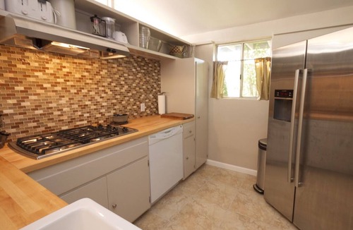 North Arroyo Condo | Mountain view condo unit in Angeles Forest Foothills – Near Old Town Pasadena