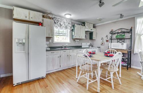 Nogal House | Mountain-View Cottage in Nogal Near Nat'l Forest!