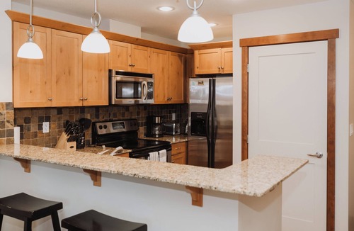Town Centre Condo | Mountain View Downtown Canmore - Best Location!